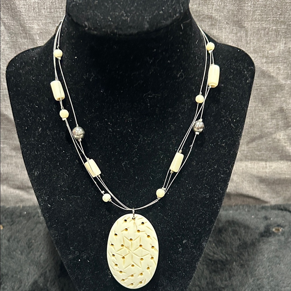 Carolee Cream and Silver Beaded Necklace